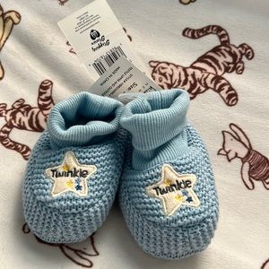 NWT. Baby Boy Booties